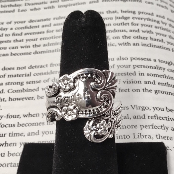 Son Paises Jewelry - Inspirational Silver Tone Ring-LAST ONE